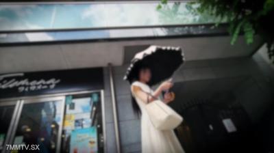 fc2-ppv 4568626 F罩杯美女降臨！高〇屋的某高級品牌兼職居然是那個，興奮停不下來，